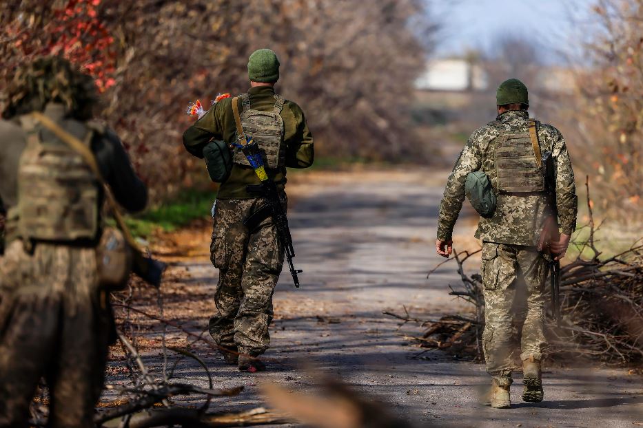 I militari ucraini nei villaggi dell'est del Paese
