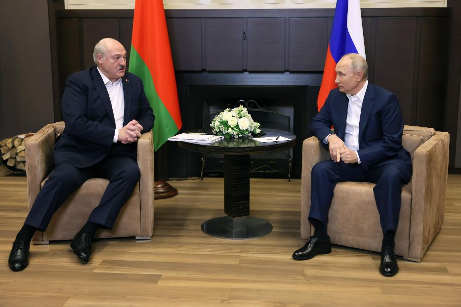 Un incontro fra il presidente bielorusso Alexander Lukashenko e il leader russo Vladimir Putin