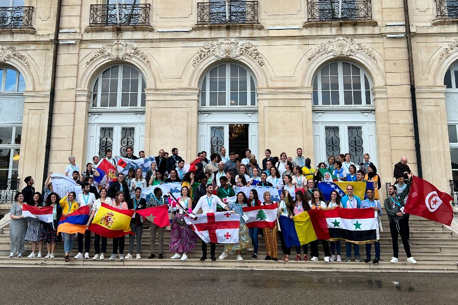 Nel Palazzo del faro di Marsiglia i giovani che partecipano agli “Incontri del Mediterraneo”