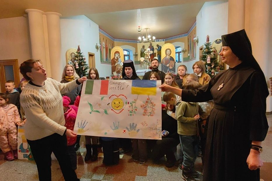 La parrocchia della Cattedrale di Kharkiv ringrazia la parrocchia di Maccio e i volontari del gruppo 'Frontiere di pace'