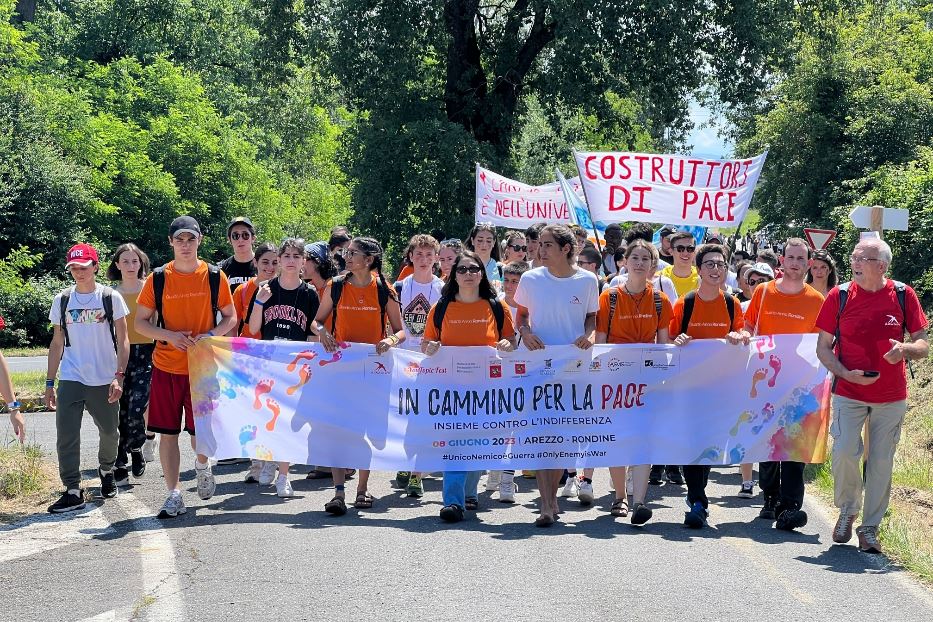 I 3mila giovani in cammino per la pace ad Arezzo con Rondine-Cittadella della pace