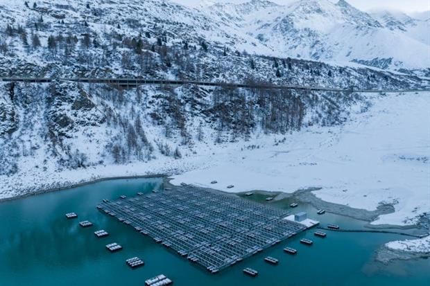 Il parco solare di Lac des Toules, in Svizzera