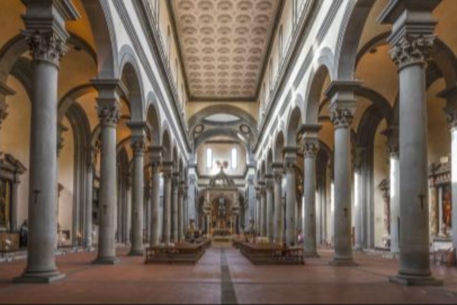L’interno della basilica di Santo Spirito a Firenze