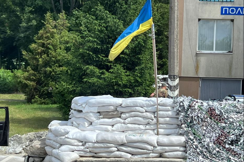 Un posto di blocco alle porte di Kiev