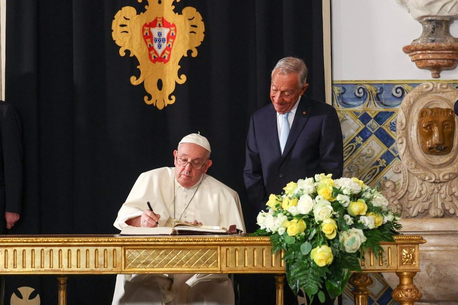 Papa Francesco con il presidente portoghese Marcelo Rebelo de Sousa