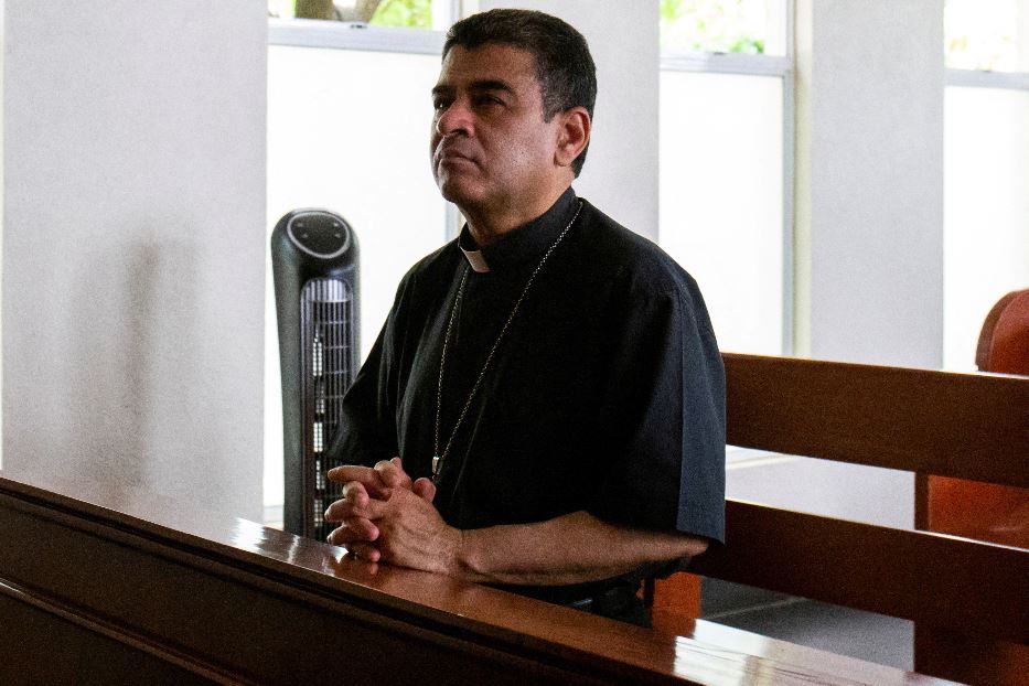 Rolando Álvarez, vescovo di Matagalpa, sconta 26 anni di carcere come 'traditore' del regime. Per lui ha invitato a pregare il vescovo di Siuna, Isidoro del Carmen Mora Ortega: la polizia ha portato via anche lui