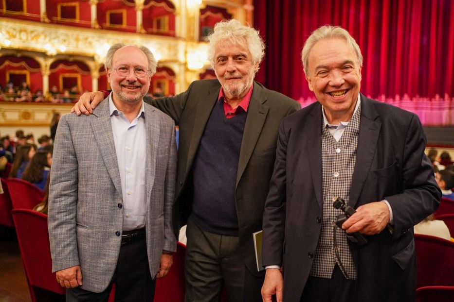 Il librettista Vincenzo De Vivo e i compositori Nicola Piovani e Michele dall’Ongaro