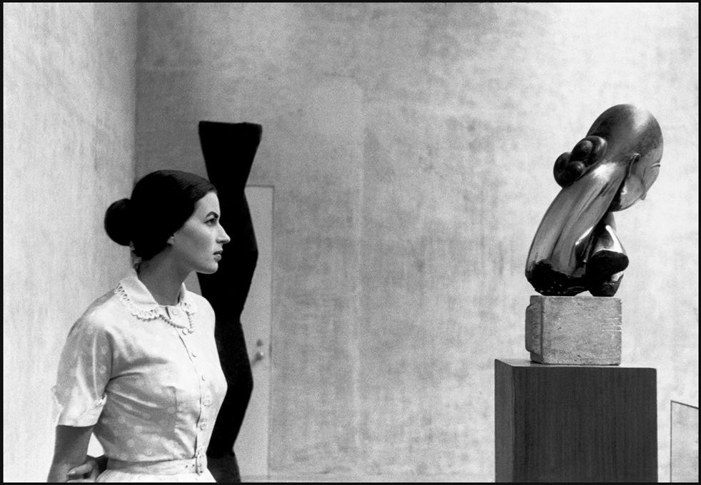 In mostra a Forlì, Musei di San Domenico, 'Eve Arnold. L’opera, 1950-1980': Silvana Mangano al Museum of Modern Art, New York, 1956