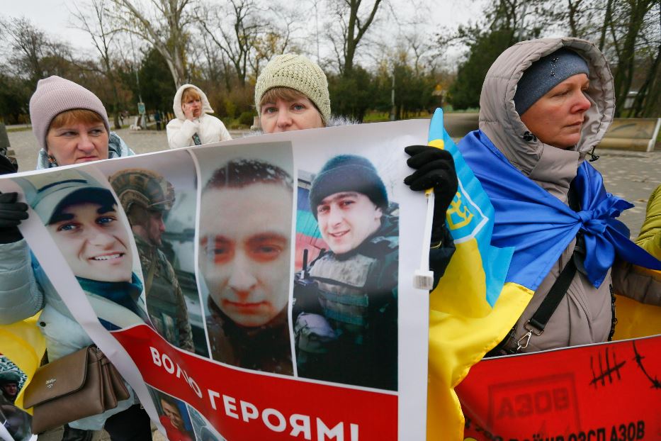 Una manifestazione per chiedere la liberazione di soldati e civili ucraini fatti prigionieri dai russi