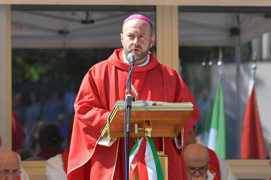 Il vescovo di Rieti Piccinonna