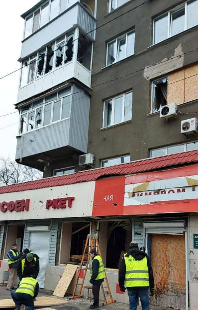 I danni degli attacchi notturni a Kharkiv