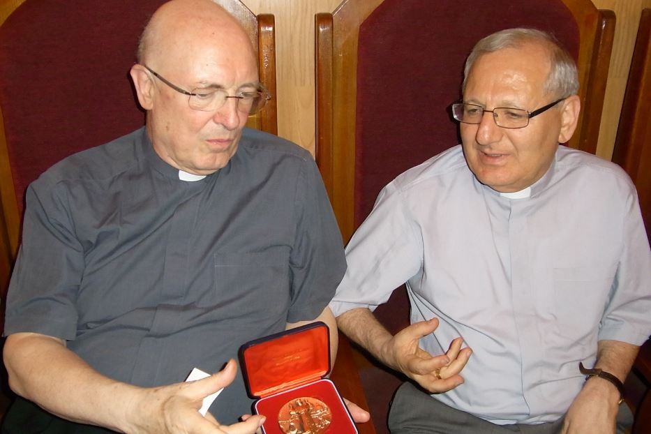 Giudici con il patriarca Sako nel 2011