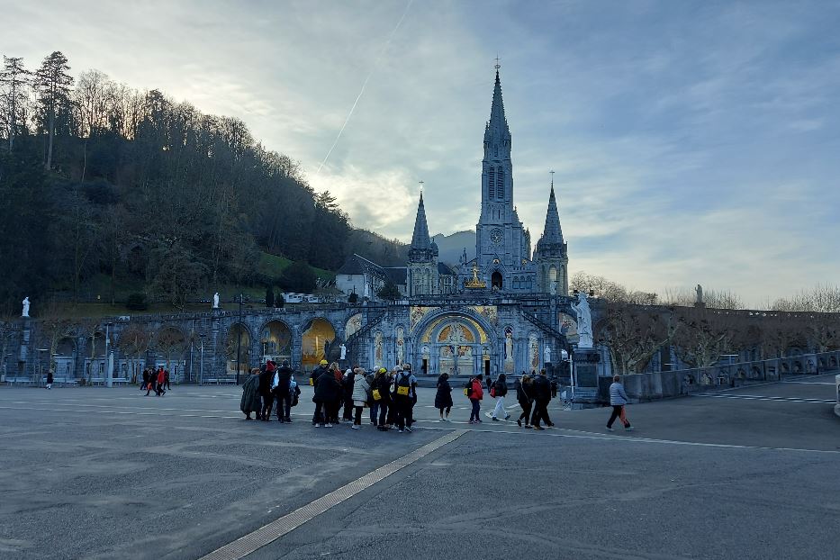Il santuario mariano di Lourdes