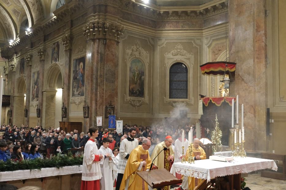 Olgiate Comasco: la Messa presieduta dal cardinale Cantoni nel centenario della consacrazione della chiesa parrocchiale