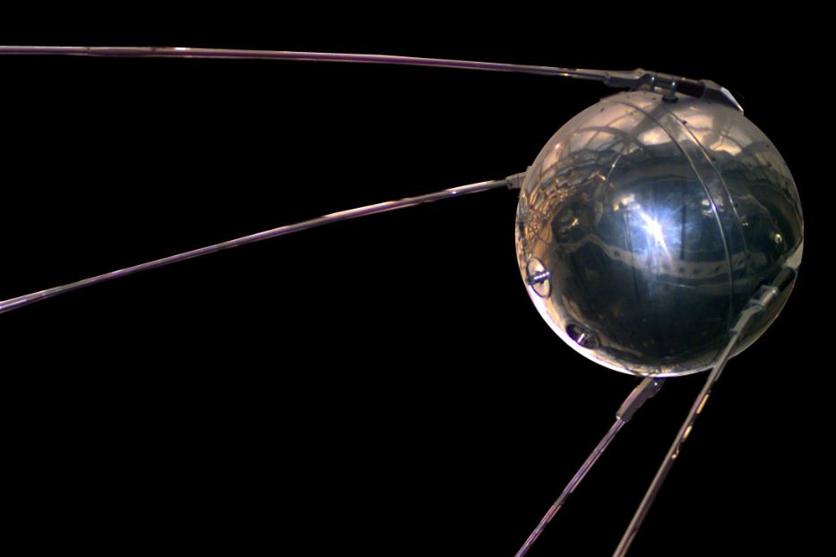 Lo Sputnik, il primo satellite artificiale