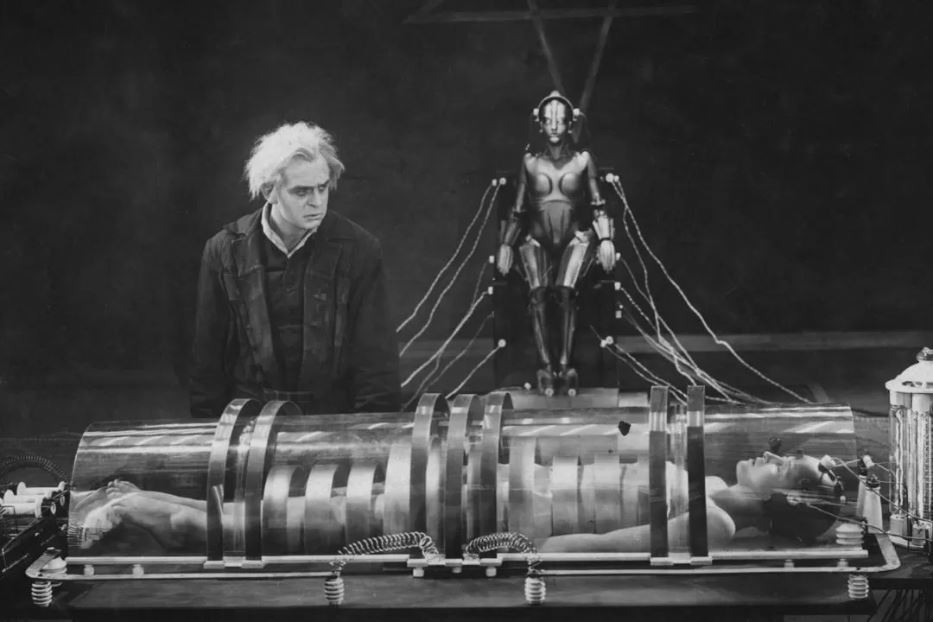 ll futuro distopico rappresentato in “Metropolis”, film del 1927 di Fritz Lang che ha ispirato opere come “Blade Runner”