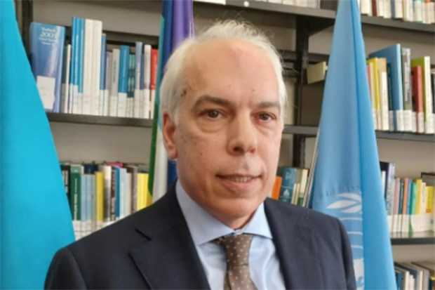 Marco Mascia è il presidente del Centro di Ateneo per i diritti umani “Antonio Papisca” dell’Università di Padova e il coordinatore della rete delle Università per la pace