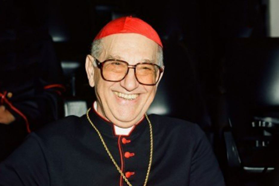 Una immagine sorridente del cardinale Sergio Sebastiani (1931-2024)