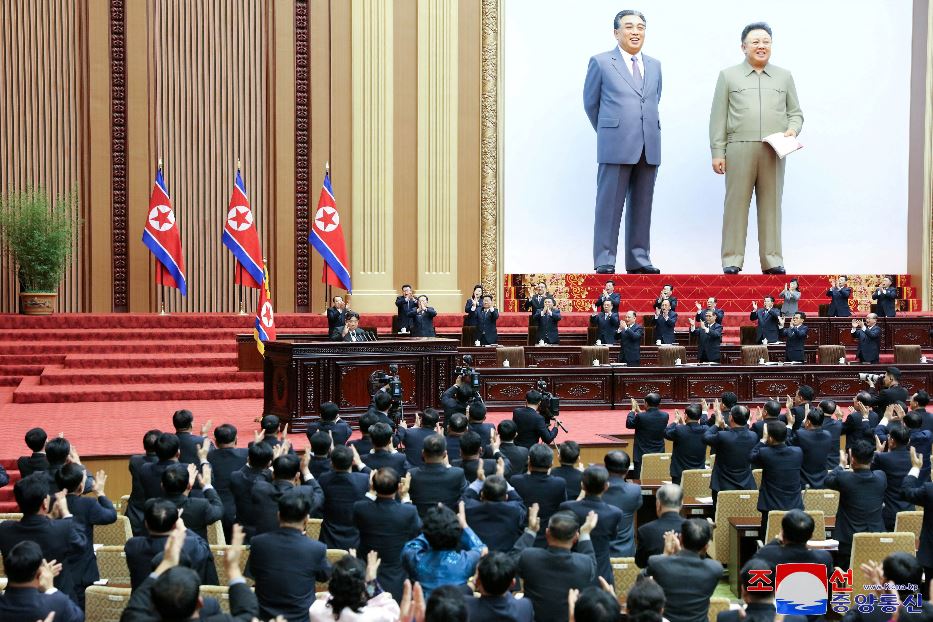 Kim Jong-un partecipa ai lavori dell'Assemblea popolare suprema