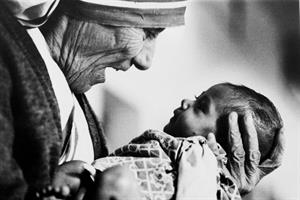 Papa Francesco: «Che gioia Madre Teresa di Calcutta santa»