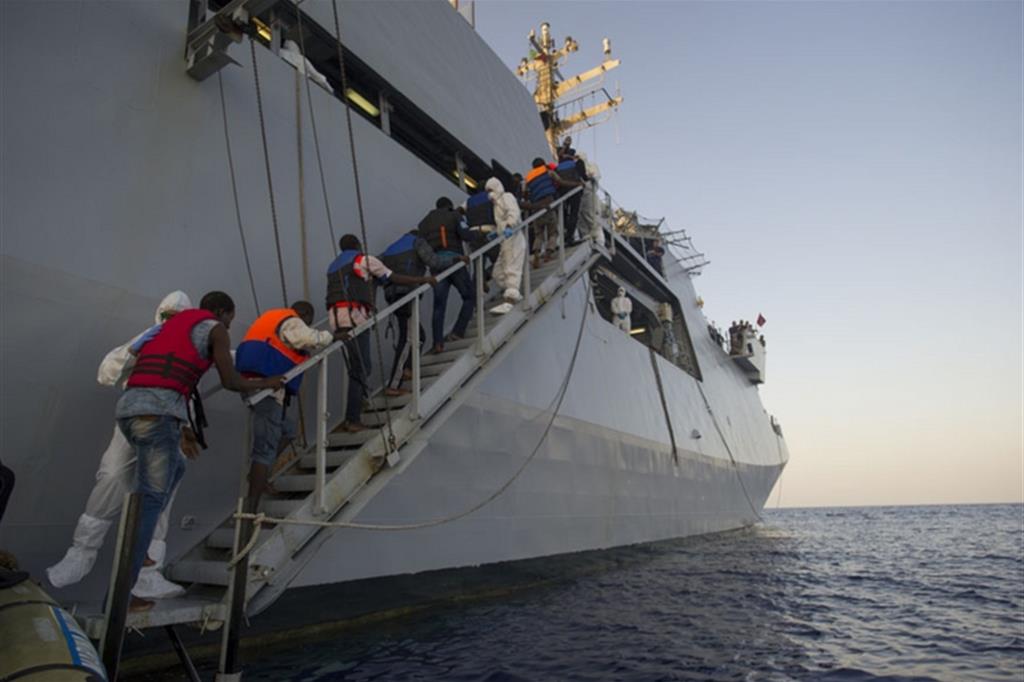 Migranti, Renzi: ecco il piano per l'Africa 