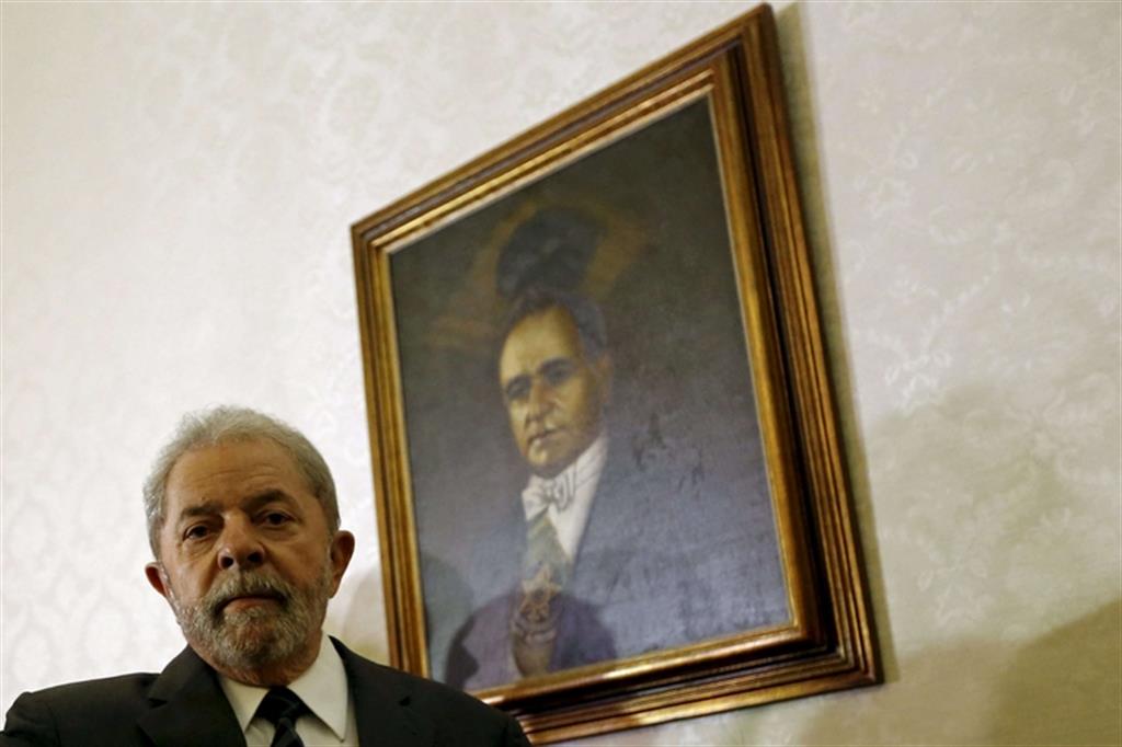 Scandalo Petrobras, interrogato Lula