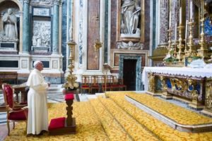 Prima del viaggio del Papa in Grecia la preghiera in Santa Maria Maggiore