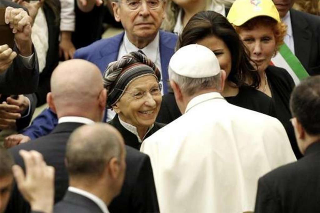 Un precedente incontro tra Emma Bonino e Papa Francesco