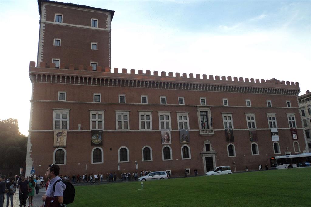 Palazzo Venezia, a Roma, come si presenta oggi (da Wikipedia commons)