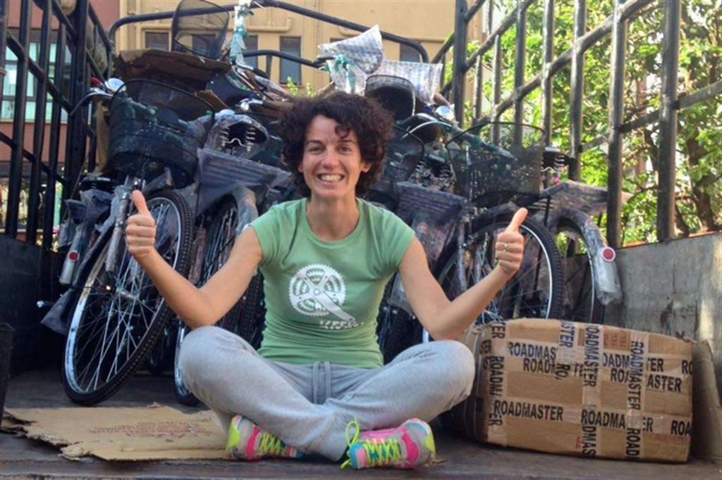 Lo sviluppo va anche in bici, Paola Gianotti in Uganda