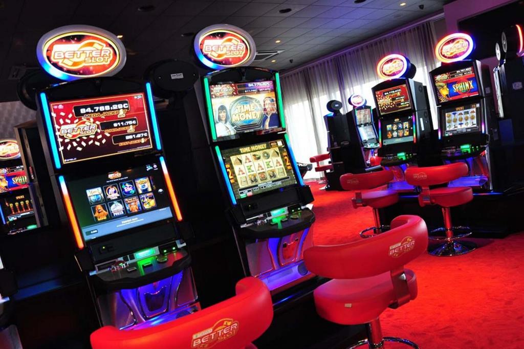 Una sala slot per il gioco d'azzardo