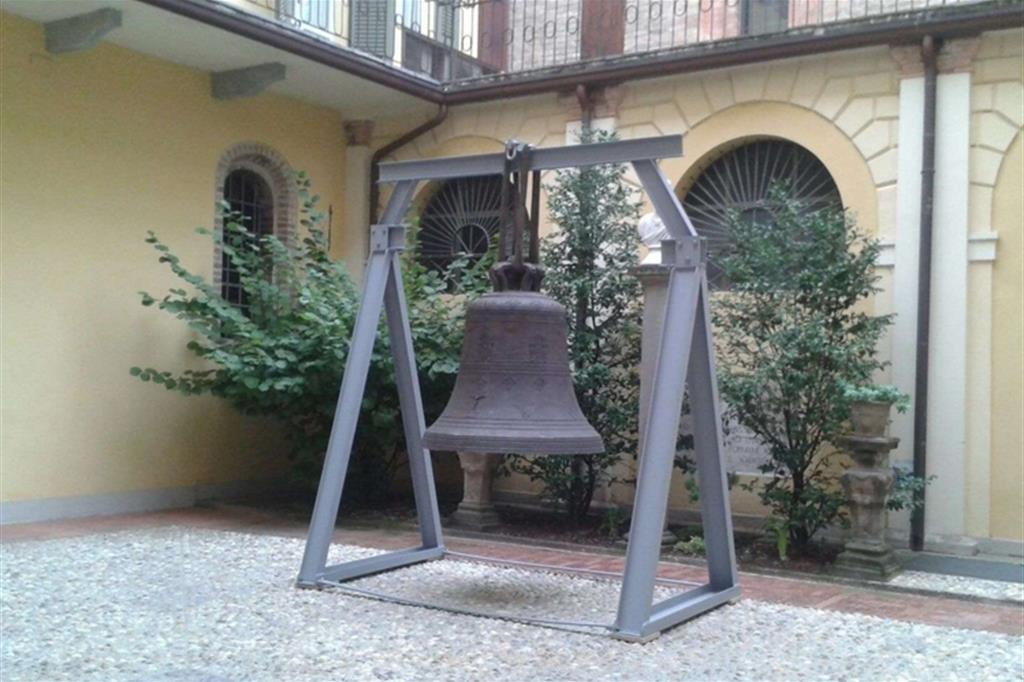 Crema, il campanone del Duomo torna a casa restaurato 