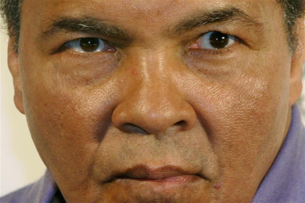 Addio a Muhammad Ali, leggenda della boxe 