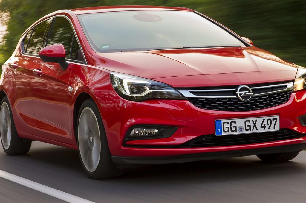 Opel Astra è l'Auto dell'anno 2016 