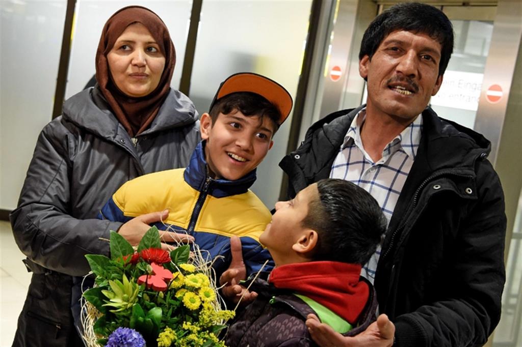 Germania, bimbo afghano ritrova la famiglia 