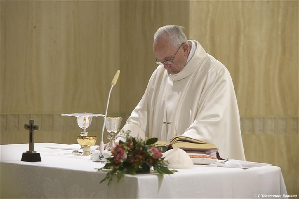 Il Papa ricorda il clochard morto