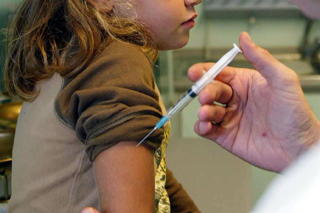 Vaccini, bufera sul film-denuncia al Senato