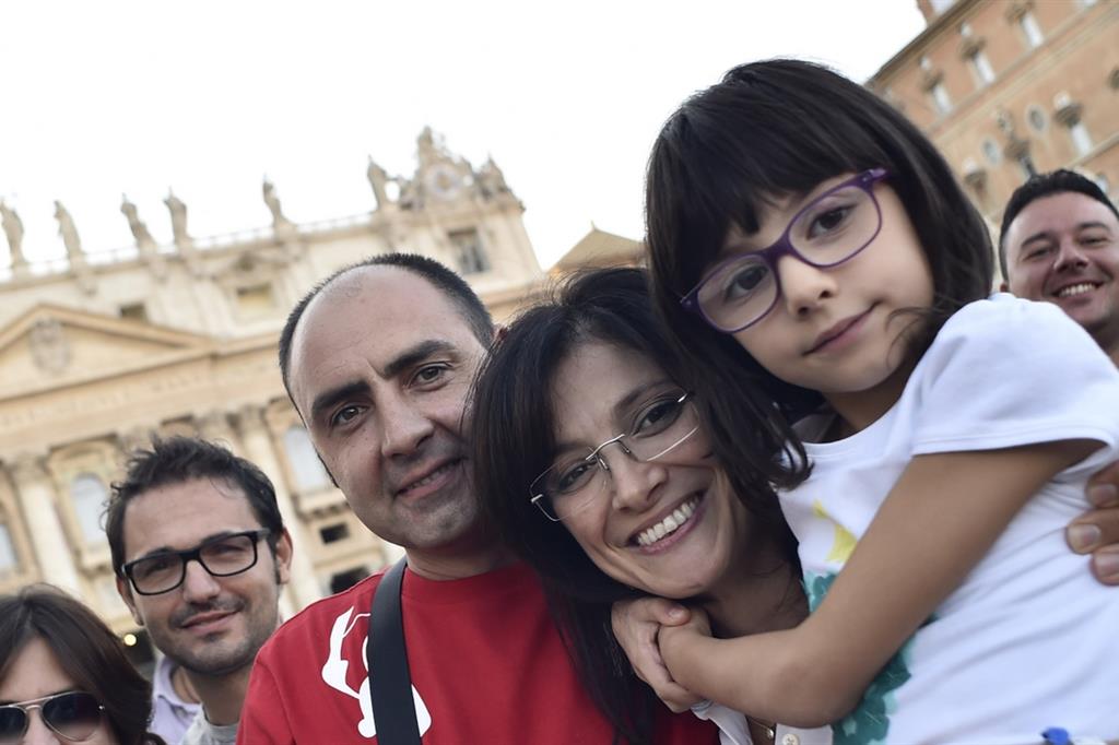 Coppie e famiglie, l'Esortazione del Papa «Non condannare, ma integrare tutti»