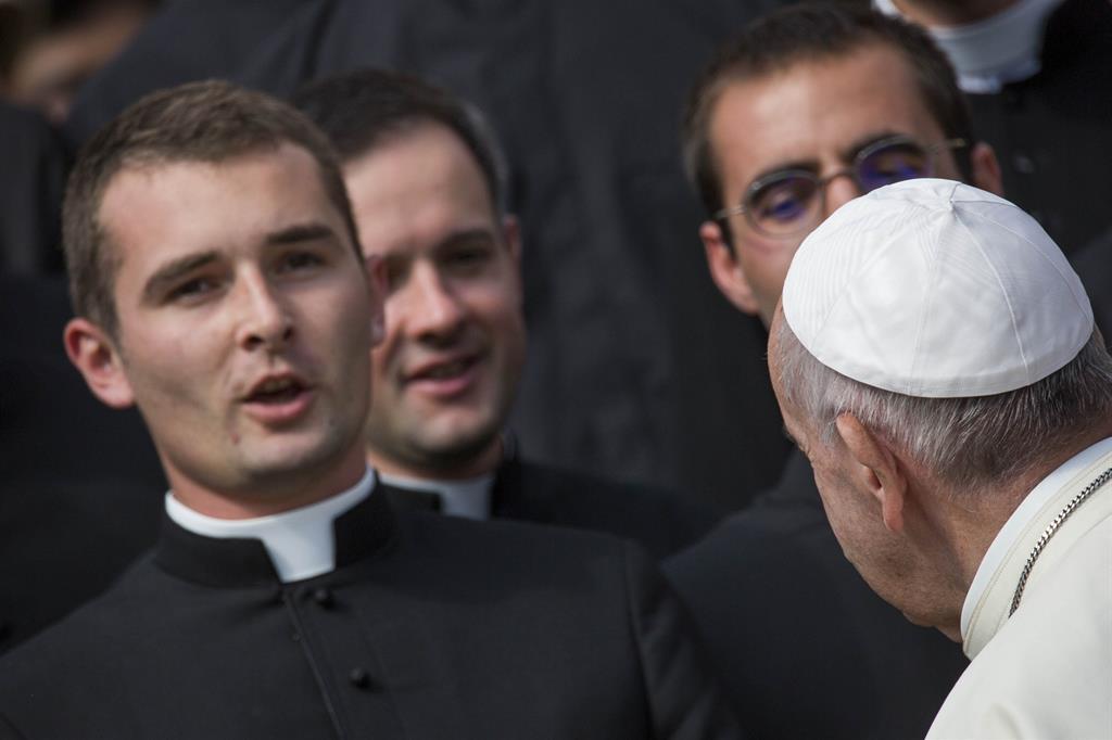 Il Papa incoraggia le vocazioni: uscire da sé stessi