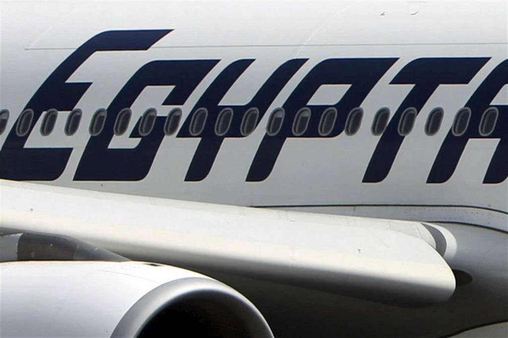 Aereo Egypt Air, arrestato dirottatore