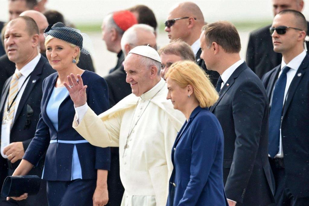 Il Papa alla Polonia: superare le paure e promuovere l’accoglienza