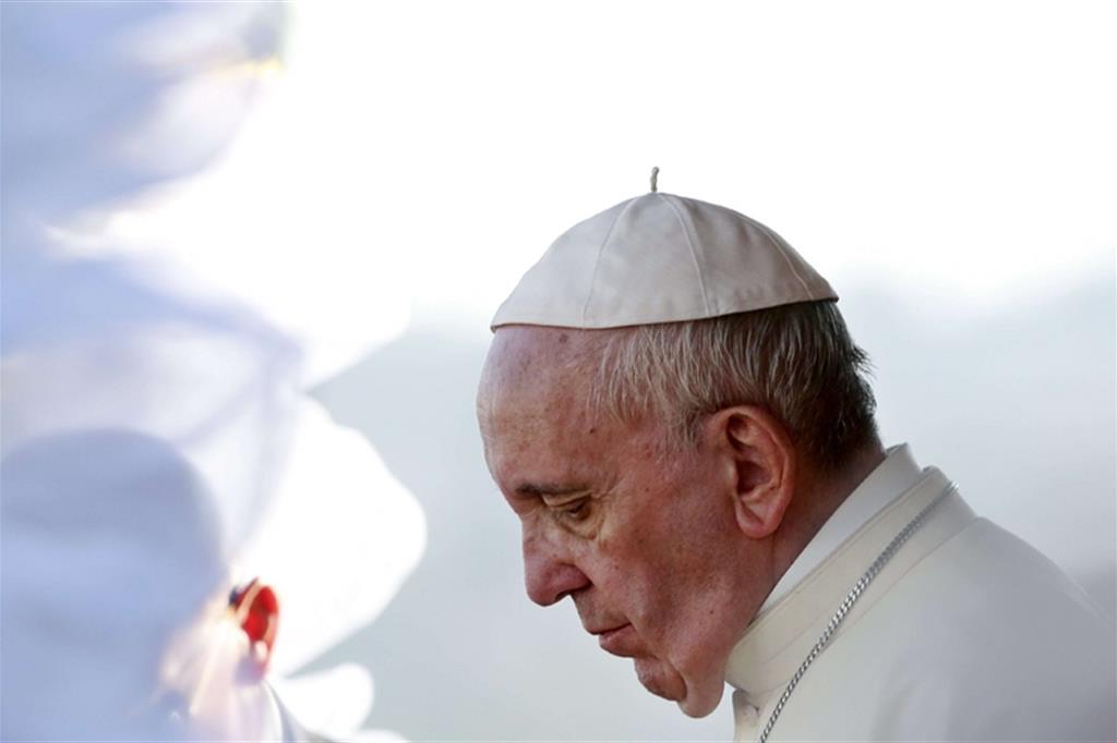 Il Papa alla Veglia per «asciugare le lacrime»  