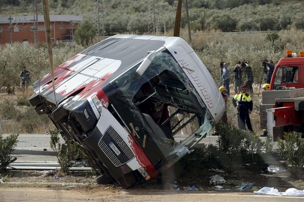 Spagna, incidente bus: 7 italiane morte