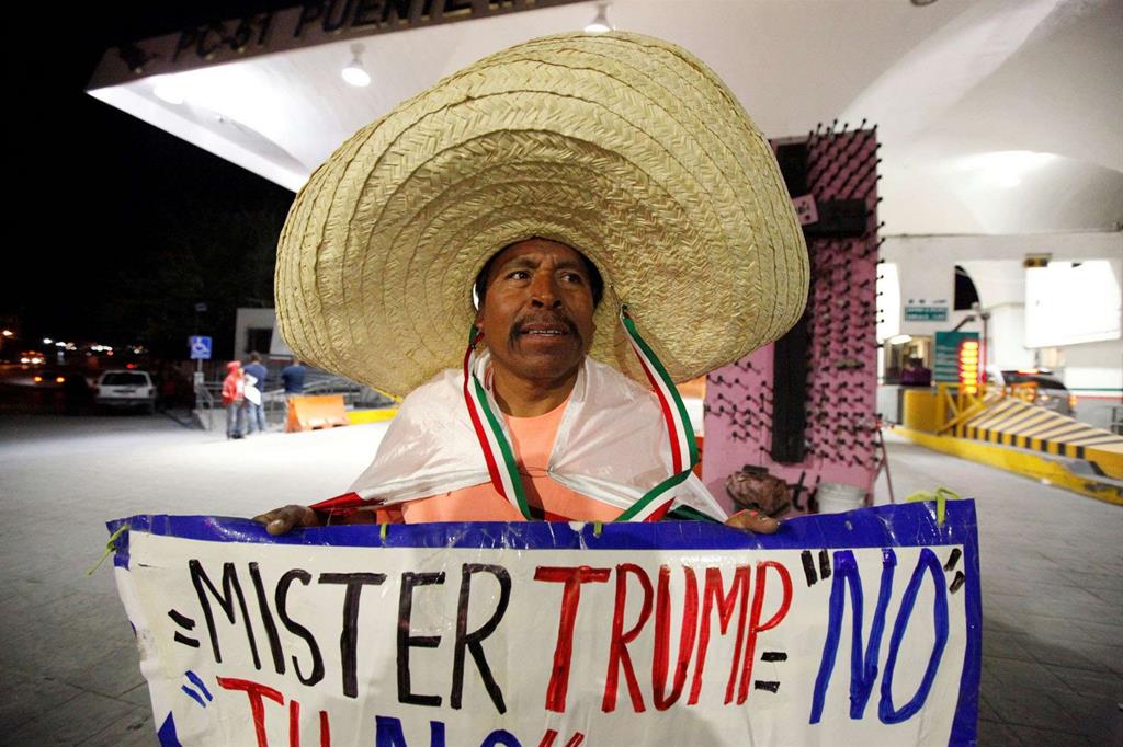 Il "no" dei messicani all'elezione di Dolad Trump è sceso in piazza (LaPrese)