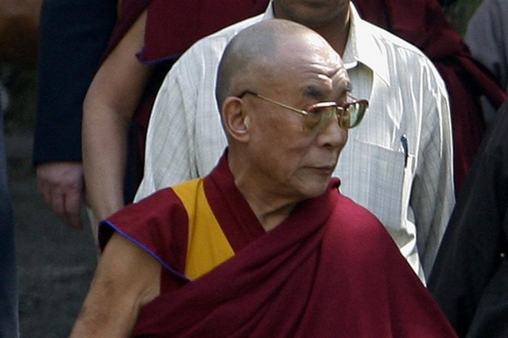 Milano, cinesi contro cittadinanza a Dalai Lama