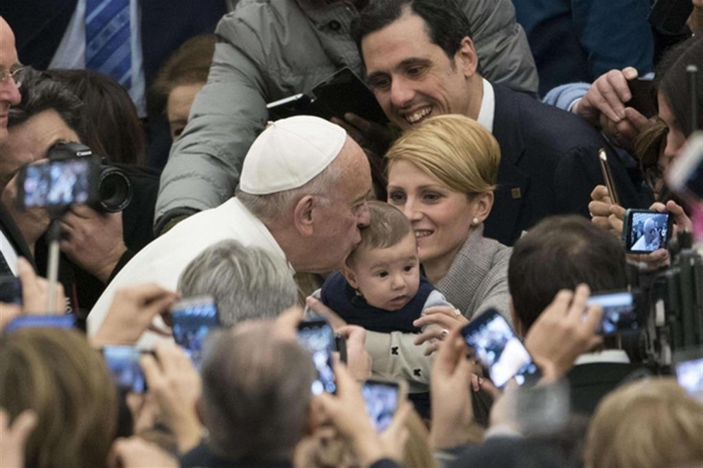 Il Papa: più preghiera e ci sarà più speranza