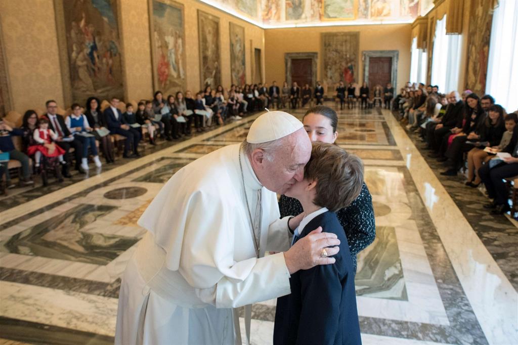 Papa Francesco in un momento dell'incontro con i ragazzi dell'Azione cattolica