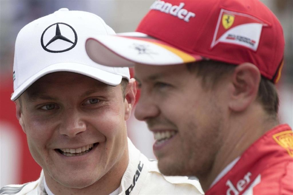 Valtteri Bottas e Sebastian Vettel
