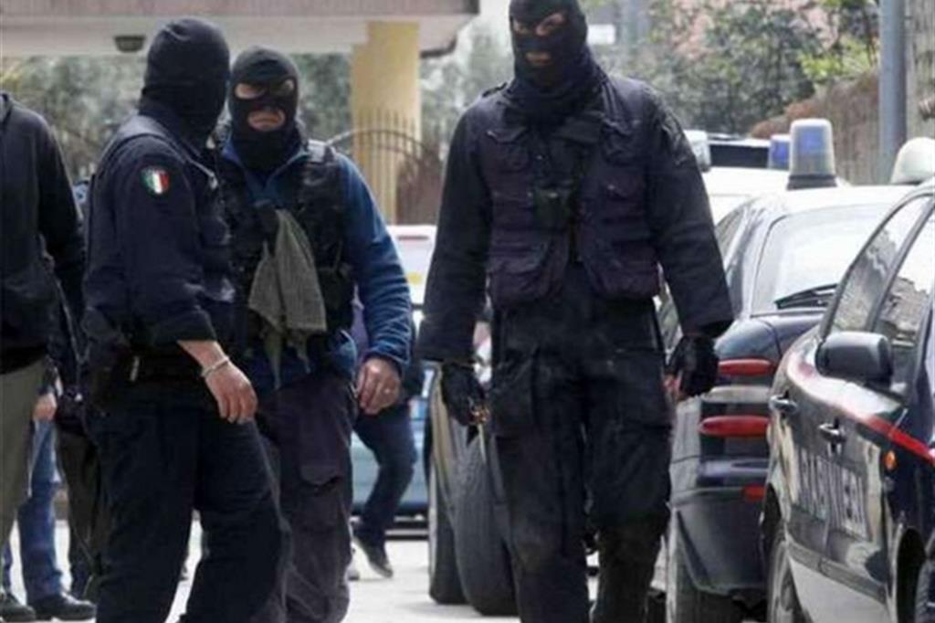 L'attività del Ros di Milano si divide equamente tra il contrasto ai gruppi mafiosi e quello ai presunti terroristi