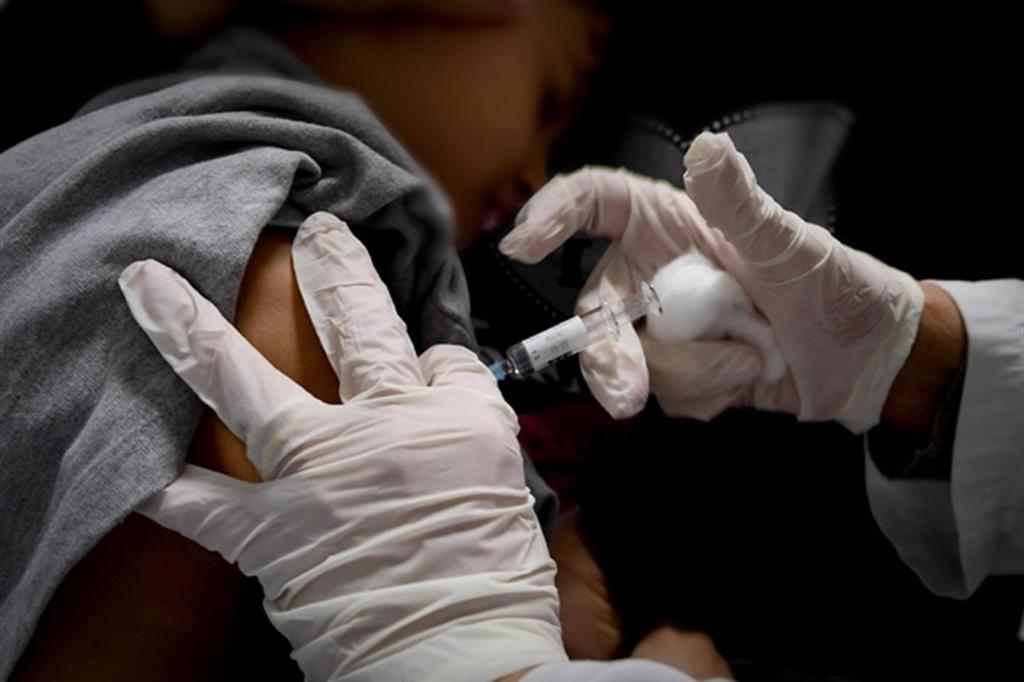 «Conferenza anti-vaccini alla Camera». Pd e medici a Boldrini: non si faccia